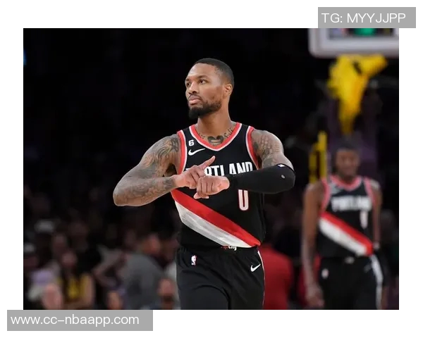 开拓者伤病潮加剧利拉德等四名主力长期缺阵罗威穆雷每日恢复观察