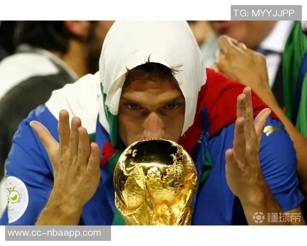 托蒂谈与斯帕莱蒂的过往称若他加盟尤文将是绝佳选择 托蒂谈与斯帕莱蒂的过往称若他加盟尤文将是绝佳选择