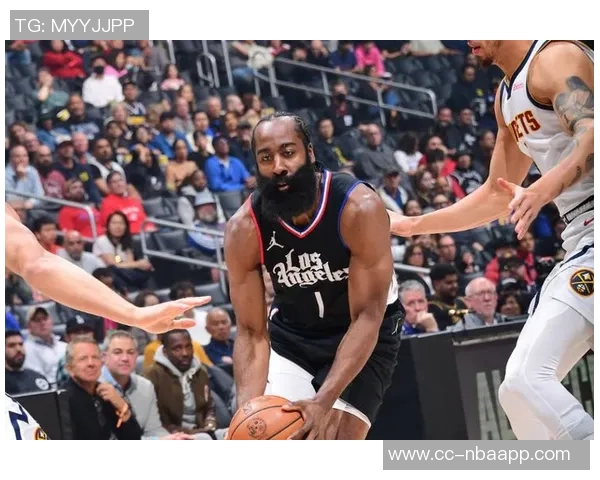 香波特直言哈登比赛中动作过激差点致其受伤引发关注